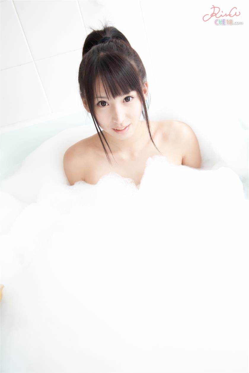 Cover 4 Magic Bubbles 23 Photos