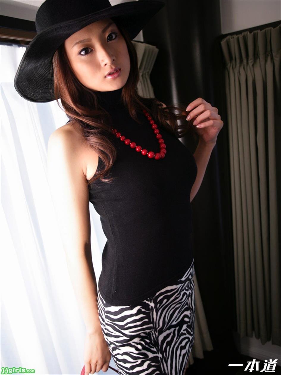Cover 4 RISA 12 Photos