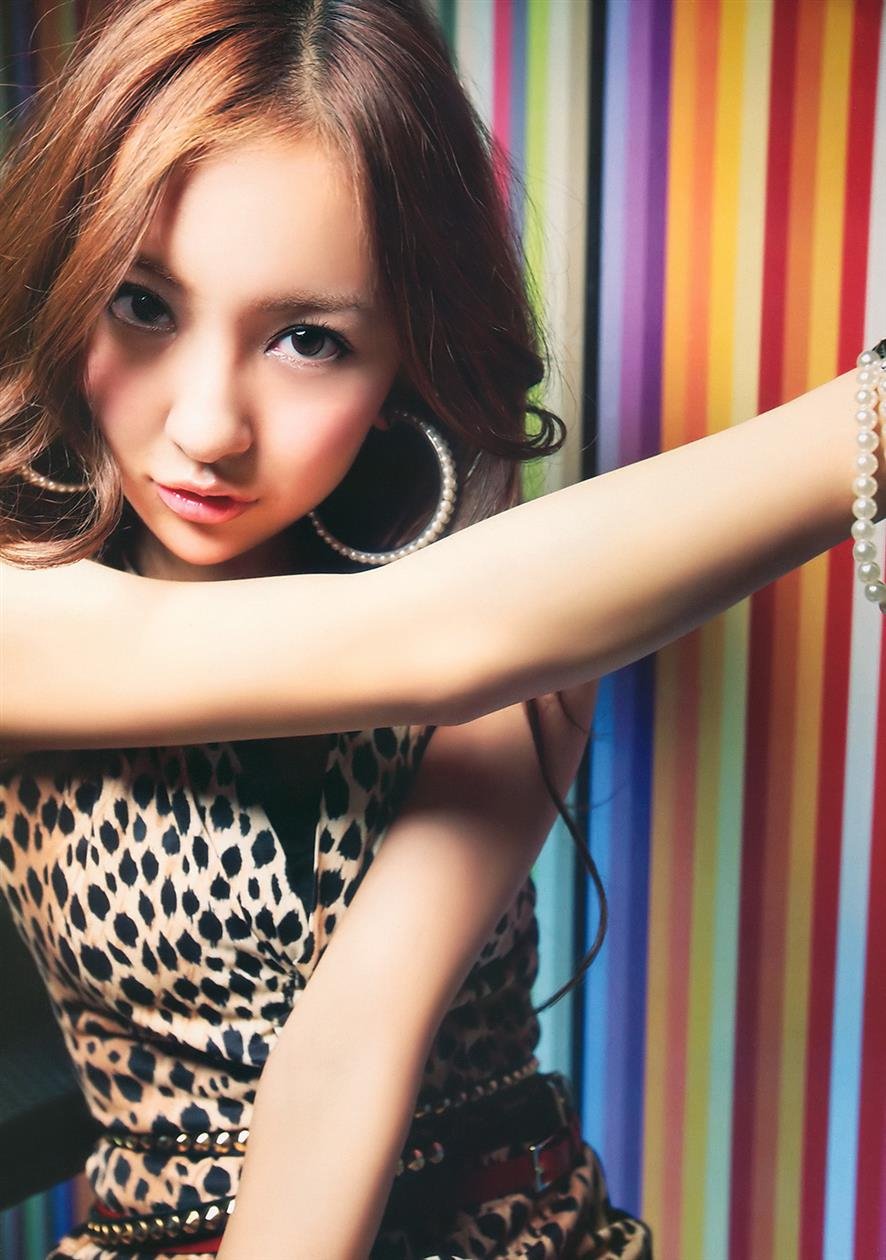 Cover 4 ビッグコミックスピリッツ 2011 No.10 板野友美 松本さゆき 11 Photos