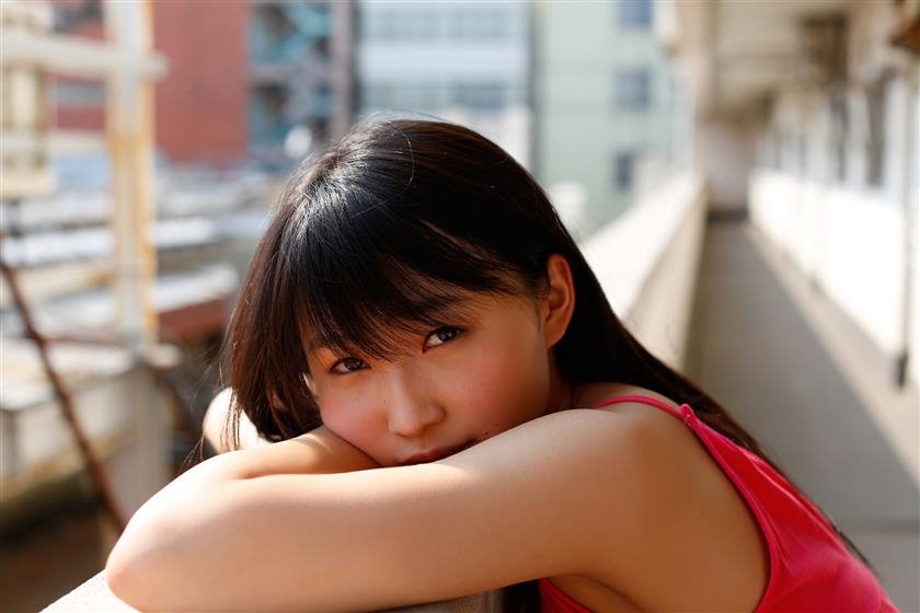 Cover 4 2014.05 Vol.118 Sayashi Riho 鞘師里保 26 Photos